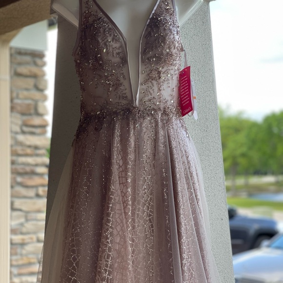 Prom Dress - Picture 7 of 10